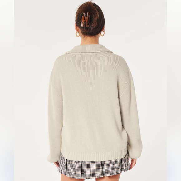 Hollister Oversized Half Zip Sweater in Cream - Picture 6 of 10